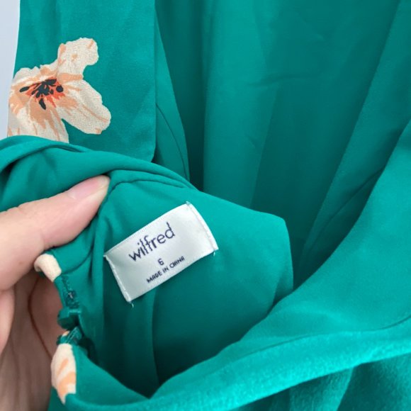 Aritzia Green Floral Plunge Back Midi Dress (6) - Picture 5 of 7